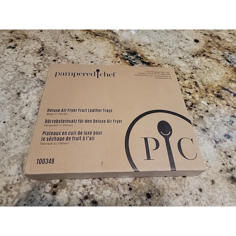 Pampered Chef Deluxe Air Fryer Fruit Leather Trays.  9x13.  New!